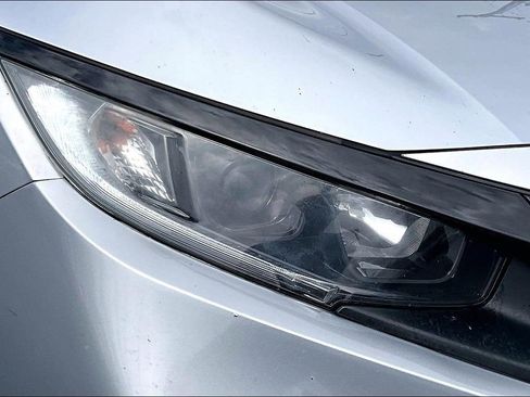 Used 2020 Honda Civic LX image 29