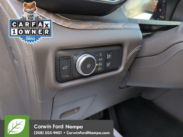 Used 2020 Ford Explorer Platinum w/ Premium Technology Package AWD/4WD image 13