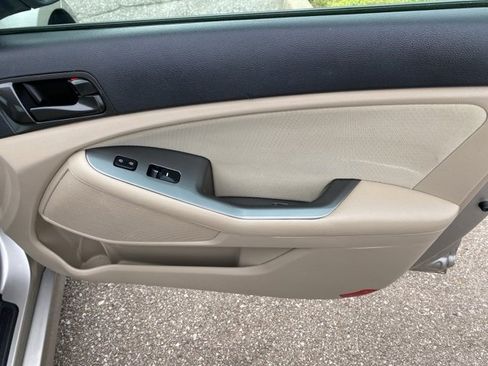 Used 2015 Kia Optima LX image 28