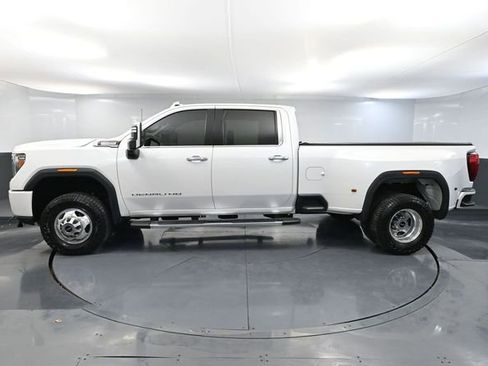 Used 2021 GMC Sierra 3500 Denali w/ Denali Ultimate Package image 11