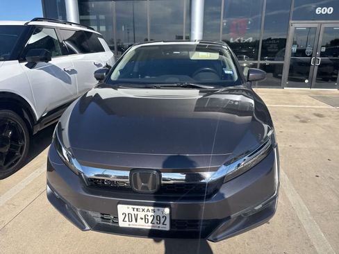 Used 2018 Honda Clarity Touring image 3