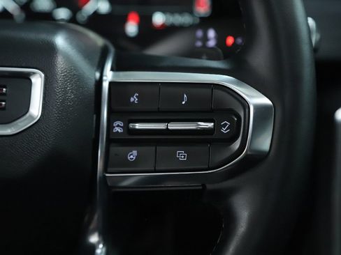 Used 2024 GMC Acadia Elevation FWD image 24