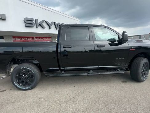 New 2025 RAM 2500 Big Horn image 9