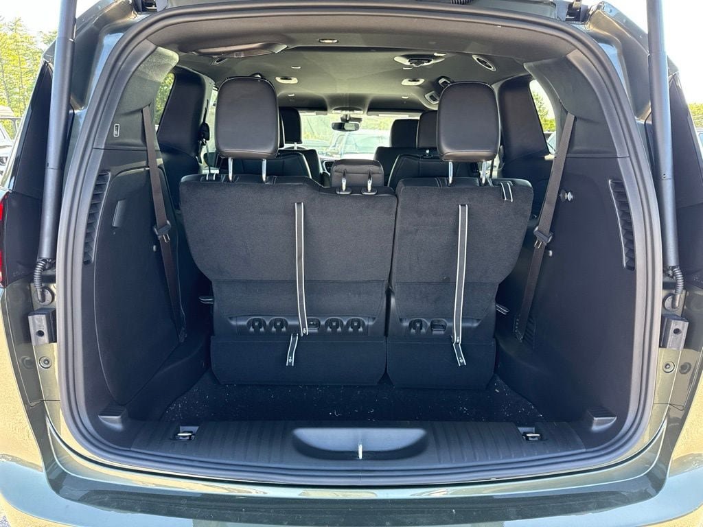 New 2027 Chrysler Pacifica Select FWD image 22