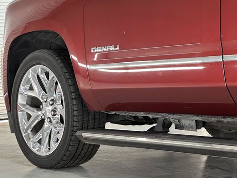 Used 2019 GMC Yukon Denali w/ Denali Ultimate Package RWD image 7