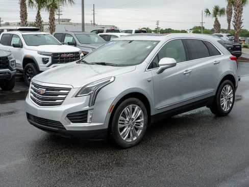 Used 2018 Cadillac XT5 Premium Luxury FWD image 7