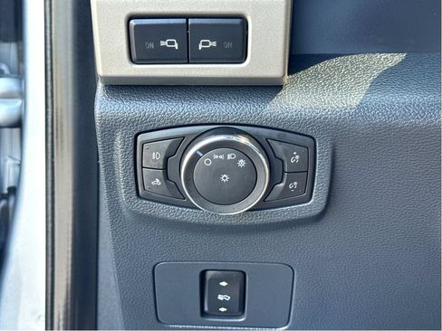 Used 2022 Ford F250 Lariat AWD/4WD image 12