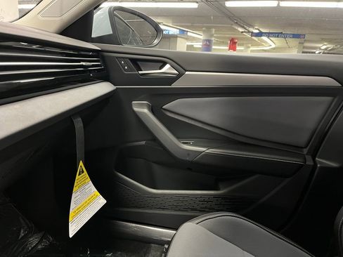 New 2026 Volkswagen Jetta SE image 25