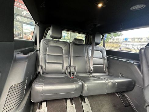 Used 2023 Lincoln Navigator L Reserve AWD/4WD image 30