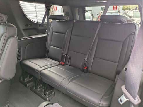 Used 2021 GMC Yukon XL Denali w/ Denali Ultimate Package image 30