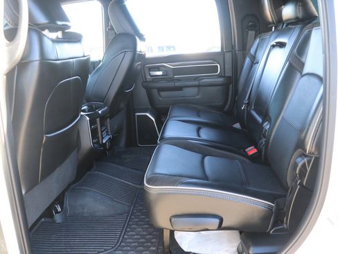 Used 2024 RAM 2500 Laramie w/ Sport Appearance Package image 30