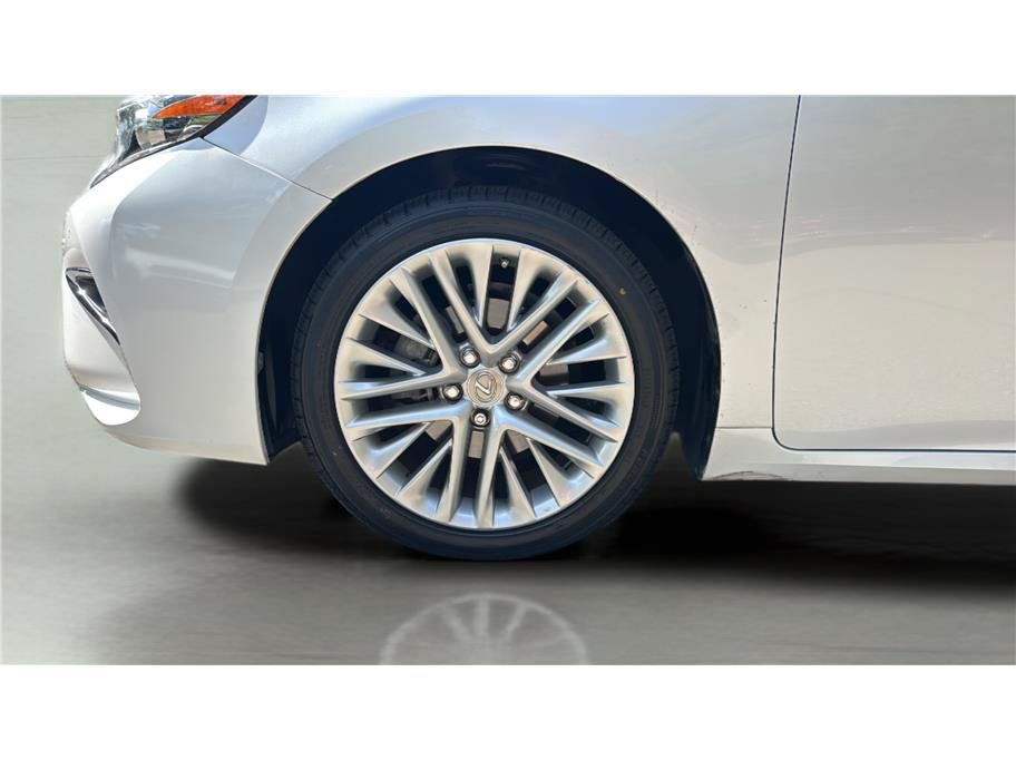 Used 2016 Lexus ES 350 w/ Luxury Package w/Wood Trim FWD image 13