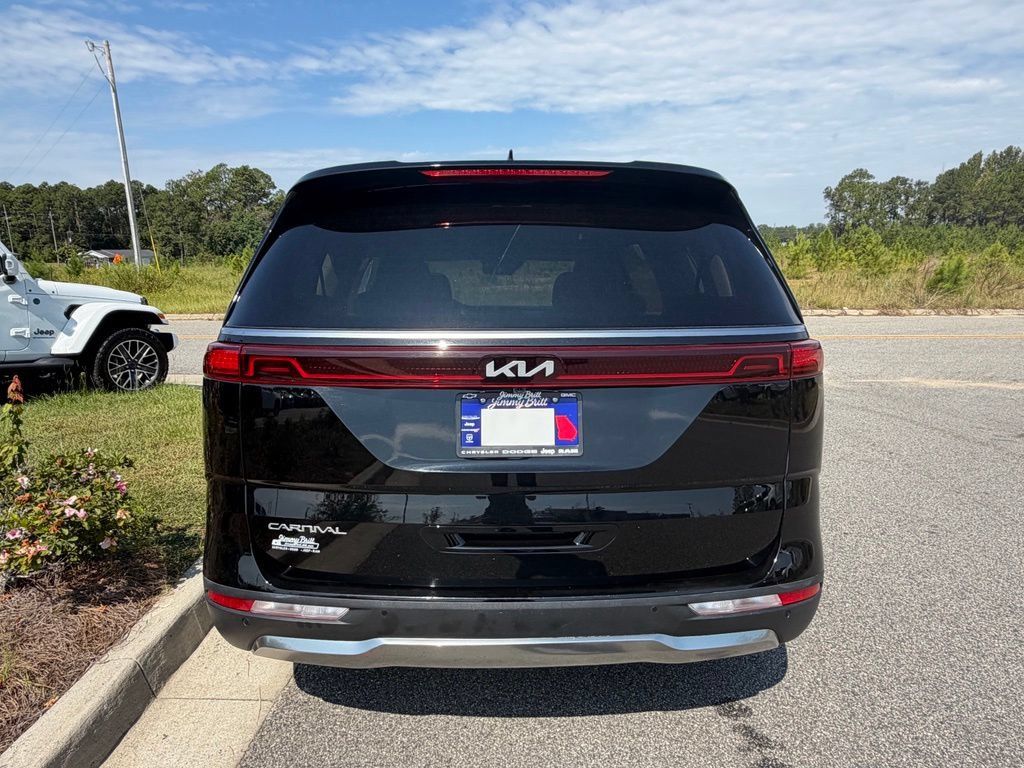 Used 2024 Kia Carnival SX Prestige FWD image 5