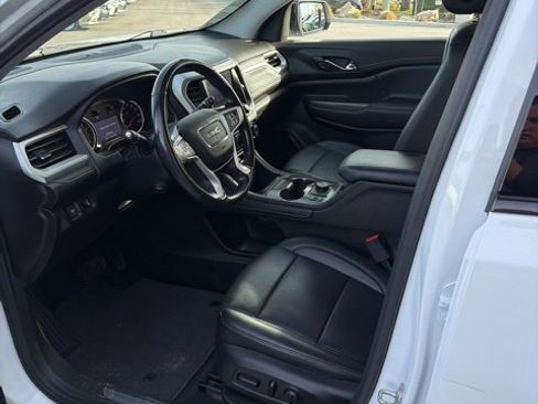 Used 2021 GMC Acadia SLT w/ Elevation Edition image 11