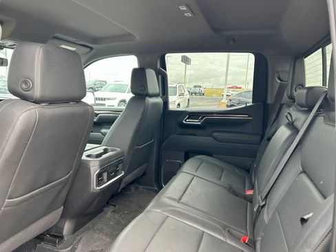 Used 2025 GMC Sierra 1500 Elevation w/ Elevation Premium Package AWD/4WD image 13