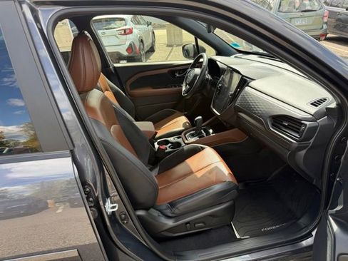 Used 2025 Subaru Forester Touring AWD/4WD image 11