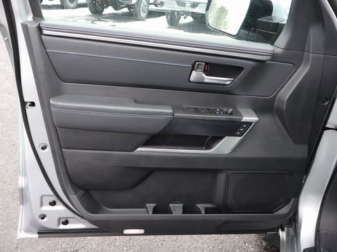 Used 2025 Toyota Tundra Platinum image 29