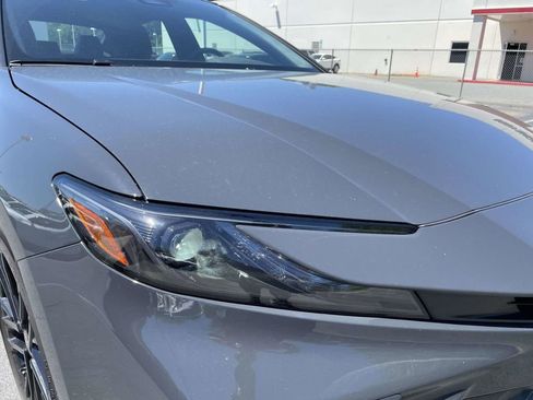 Used 2025 Toyota Camry SE FWD image 5