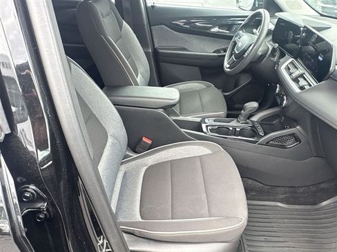 Certified 2024 Chevrolet TrailBlazer LS w/ LS Convenience Package FWD image 26