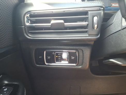 Used 2023 Lincoln Corsair FWD image 13