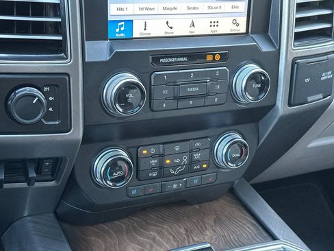 Used 2019 Ford F450 Limited w/ FX4 Off-Road Package image 20