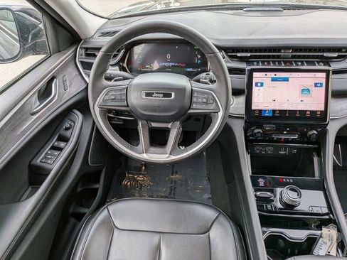 Used 2023 Jeep Grand Cherokee 4WD 4xe image 19