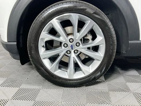 Used 2023 Ford Explorer Platinum w/ Technology Package AWD/4WD image 34