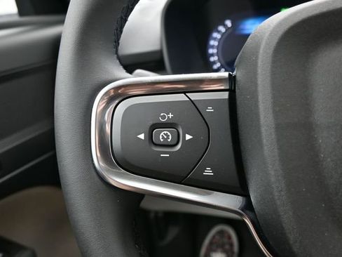 New 2026 Volvo XC40 B5 Plus w/ Protection Package Premier AWD/4WD image 26