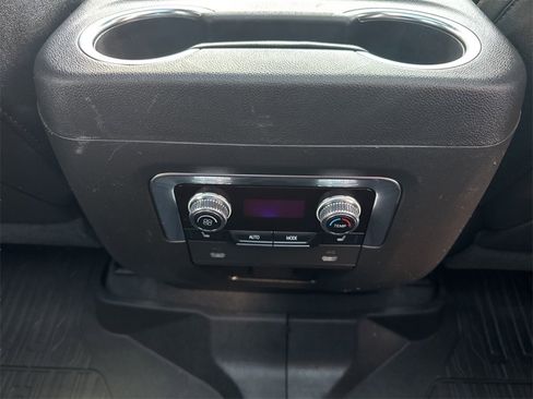 Used 2021 GMC Yukon AT4 w/ Technology Package image 37