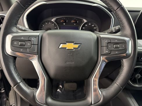 Used 2022 Chevrolet Blazer LT w/ Sound & Technology Package FWD image 16