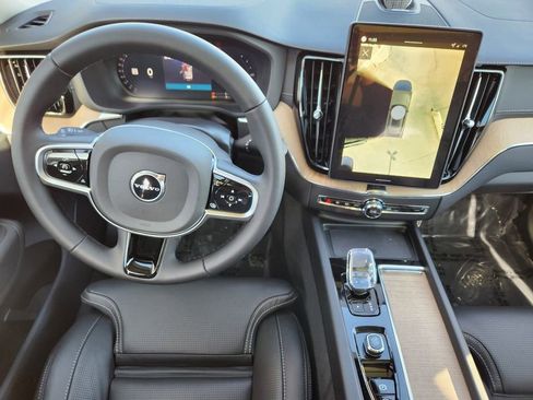 New 2026 Volvo XC60 T8 Ultra w/ Protection Package Premier image 2
