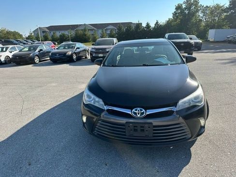 Used 2015 Toyota Camry XLE w/ Moonroof Package image 1