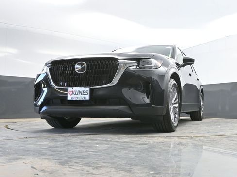 Used 2025 MAZDA CX-90 3.3 Turbo w/ Preferred Package AWD/4WD image 37