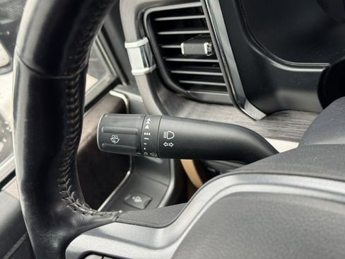 Certified 2023 Ford F350 Lariat w/ Chrome Package image 24