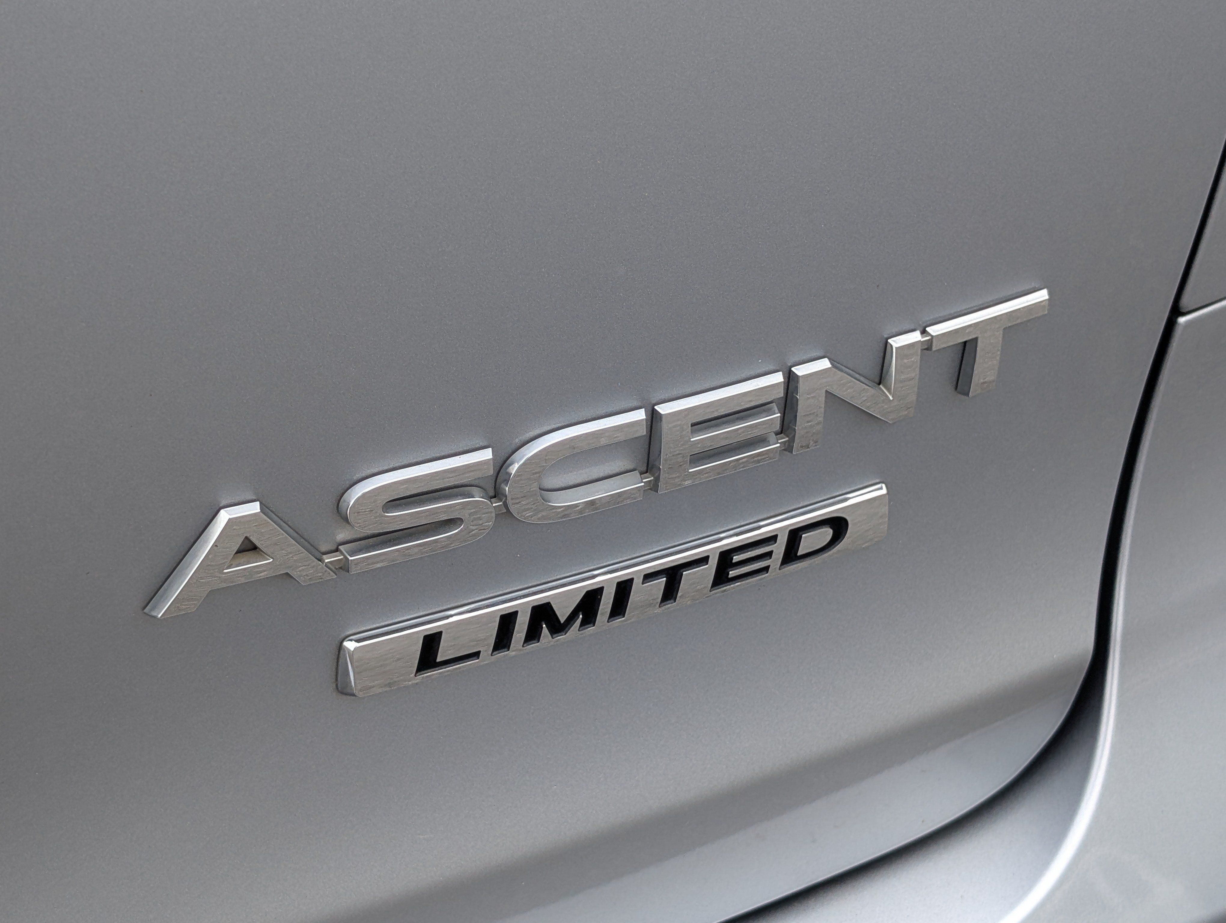 Used 2022 Subaru Ascent Limited AWD/4WD image 10