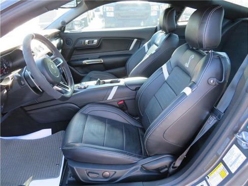 Used 2022 Ford Mustang Shelby GT500 w/ Technology Package image 19