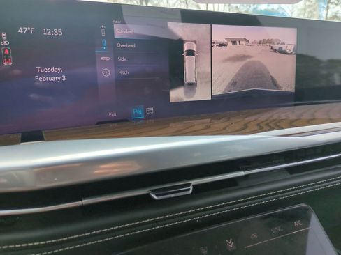 Certified 2025 Cadillac Escalade ESV Sport Platinum image 15