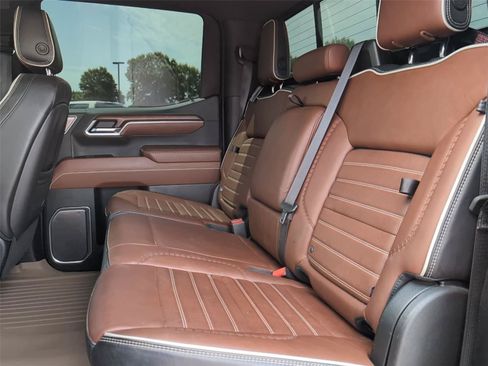 Used 2023 GMC Sierra 1500 Denali Ultimate AWD/4WD image 37