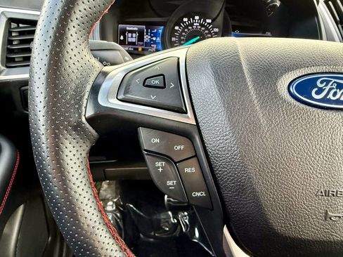 Certified 2024 Ford Edge ST-Line image 26