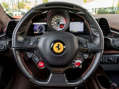 Used 2015 Ferrari 458 Speciale Coupe RWD image 22