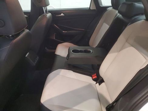 Used 2021 Volkswagen Jetta R-Line image 27