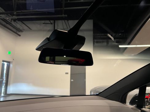 Used 2018 Tesla Model X 75D image 20