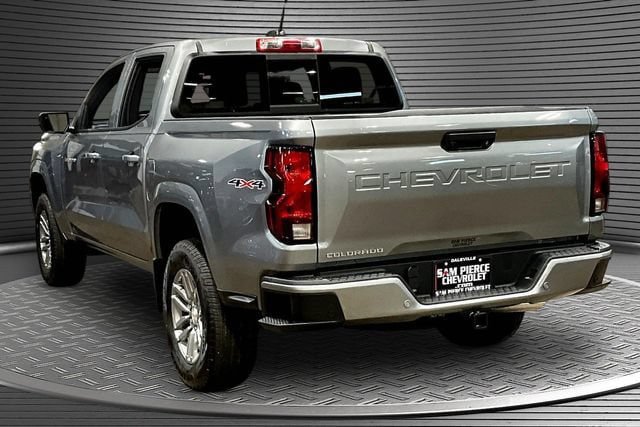 New 2026 Chevrolet Colorado LT w/ Advanced Trailering Package AWD/4WD image 3