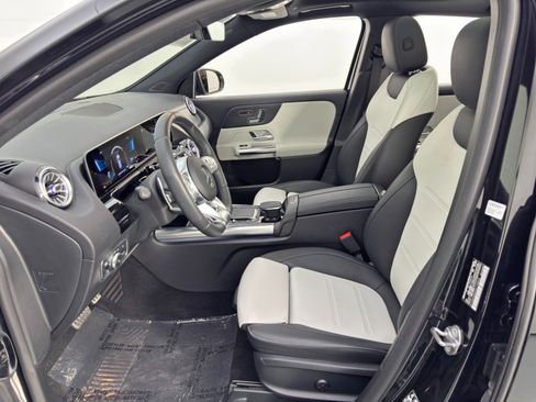 Used 2021 Mercedes-Benz GLA 35 AMG 4MATIC w/ Premium Package image 16