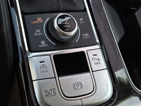 Used 2022 Kia Telluride LX image 24