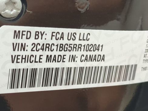 Used 2024 Chrysler Pacifica Touring-L FWD image 23