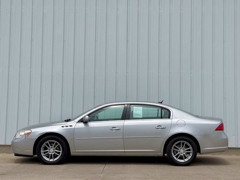 Used 2007 Buick Lucerne CXL w/ Luxury Package FWD image 3