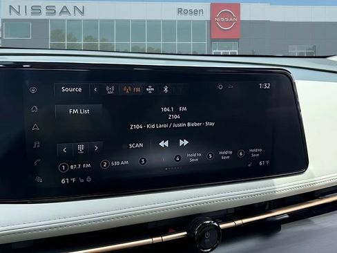 Certified 2024 Nissan Ariya FWD image 18