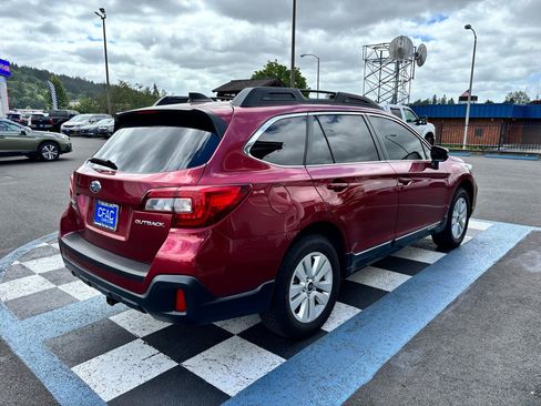 Used 2019 Subaru Outback 2.5i Premium AWD/4WD image 5