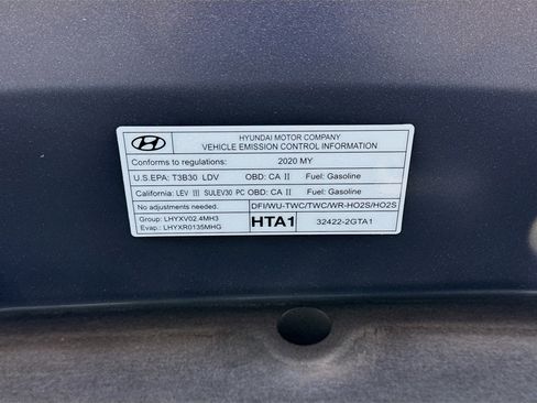 Used 2020 Hyundai Santa Fe Limited FWD image 19